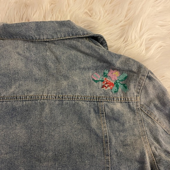 NWT | I.Madeline | Jean jacket-Floral embroidery - Picture 12 of 16